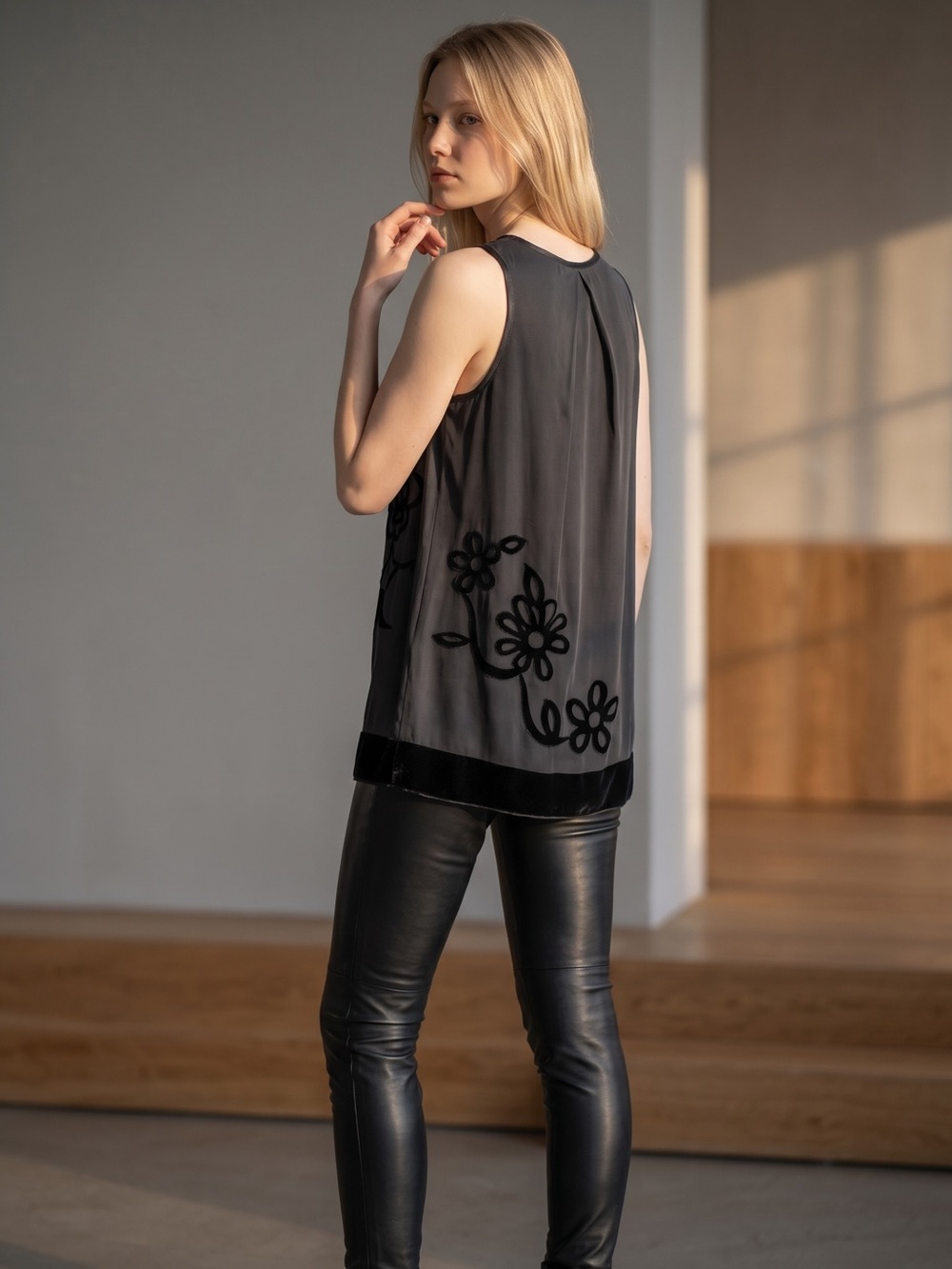 Max Studio Black Sleeveless Floral Velvet-Appliqué Tank - Picture 7 of 7